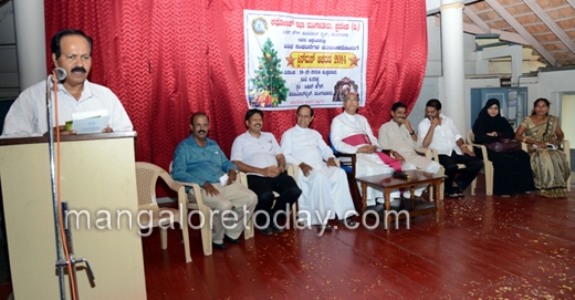 Christmas meet at Bishop House 7